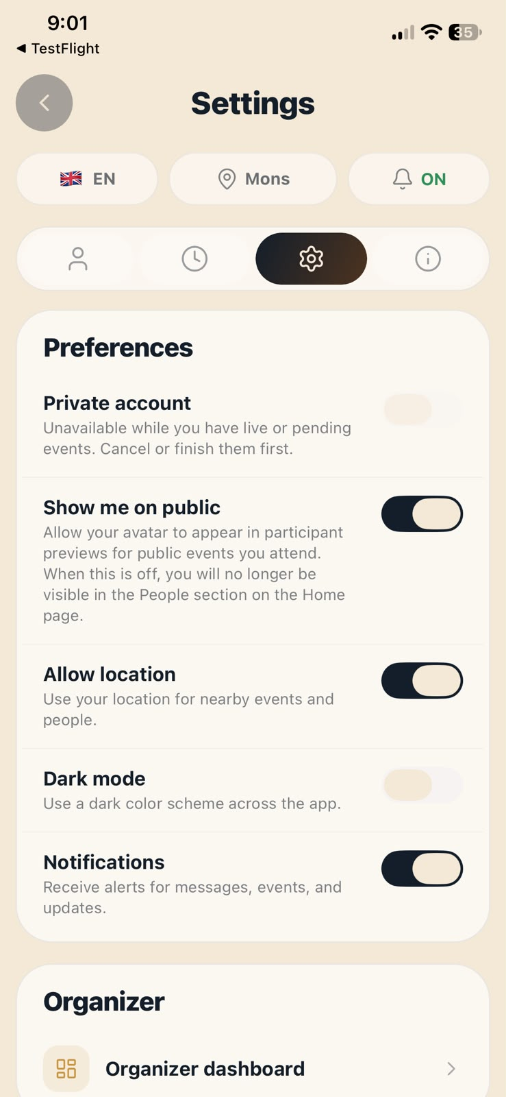 Niawu settings screen with privacy, location, theme, and notification preferences.
