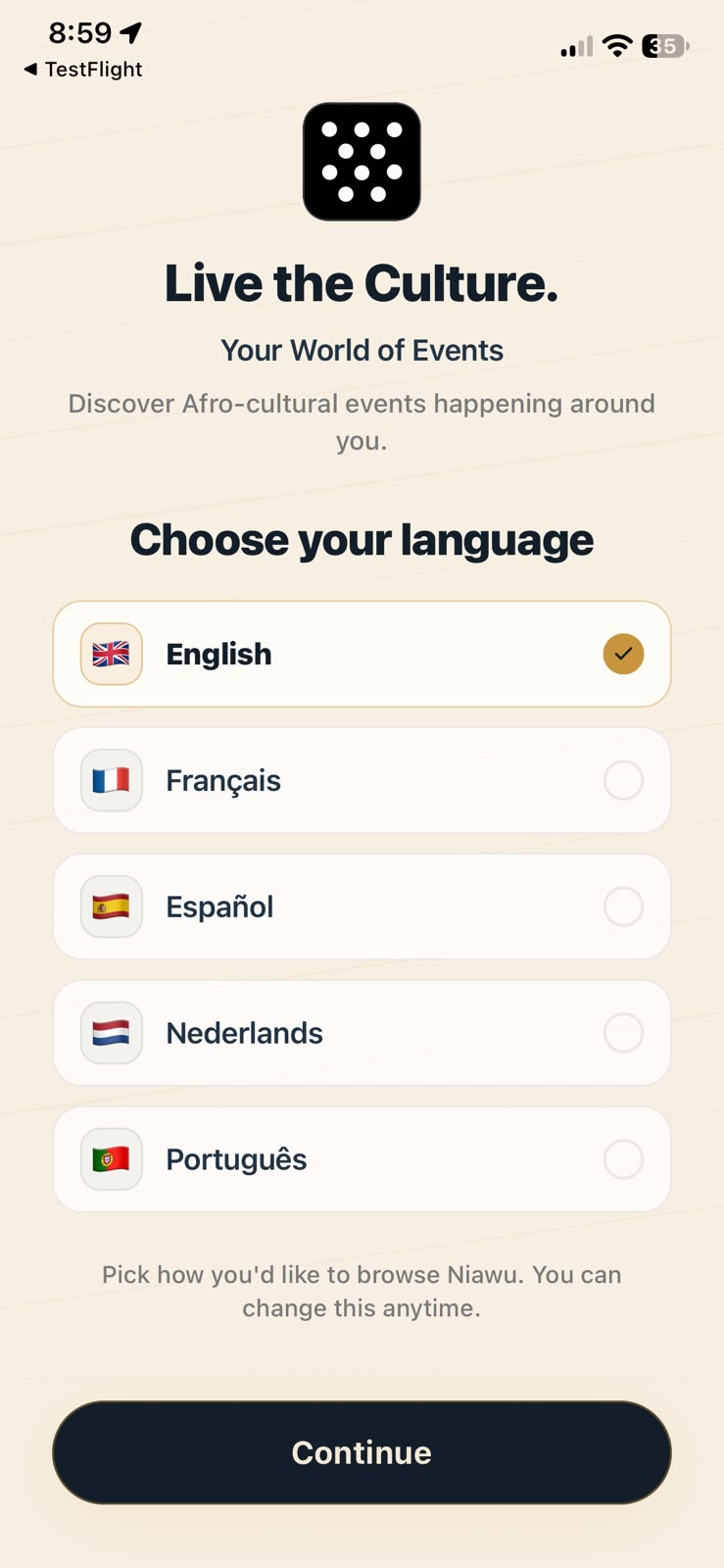 Niawu onboarding screen offering English, French, Spanish, Dutch, and Portuguese language choices.